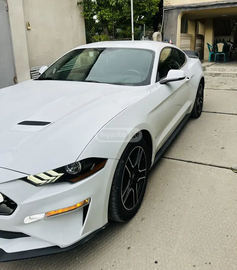 Ford Mustang 2020 — photo 2