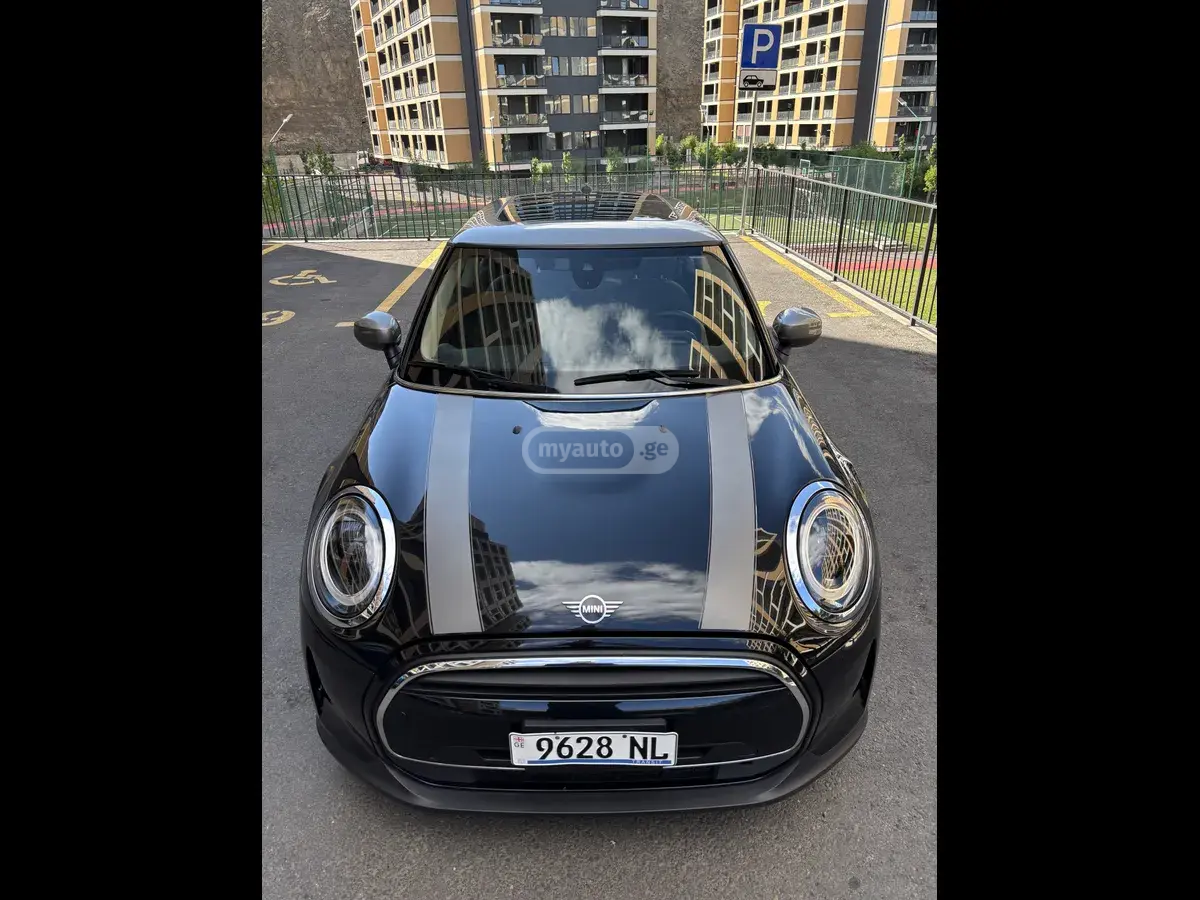 Mini Cooper 2023 — photo 2