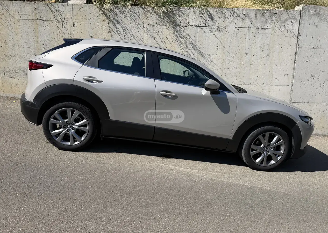 Mazda CX-30 2022 — photo 2