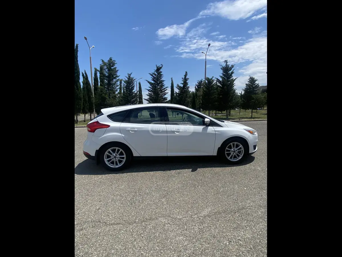 Ford Focus 2016 — photo 2