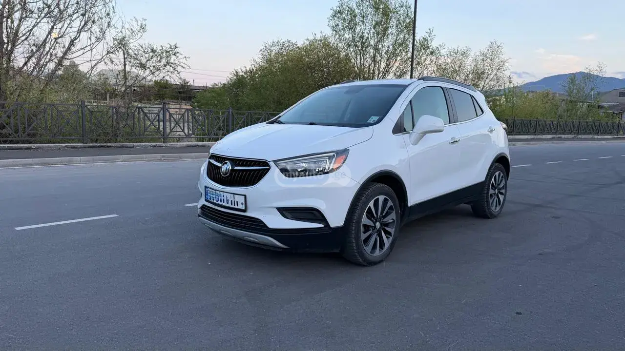 Buick Encore 2020 — photo 2