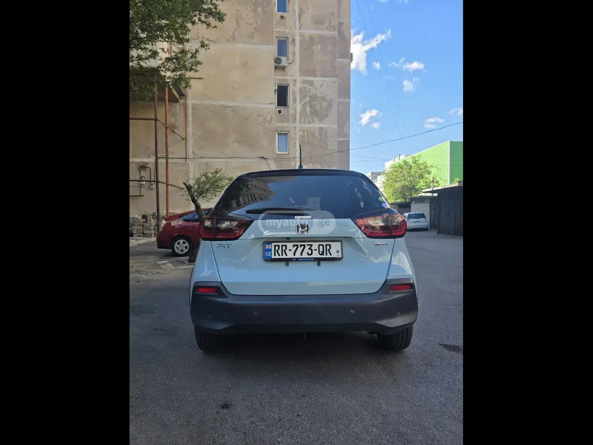 Honda Fit 2020 — photo 2