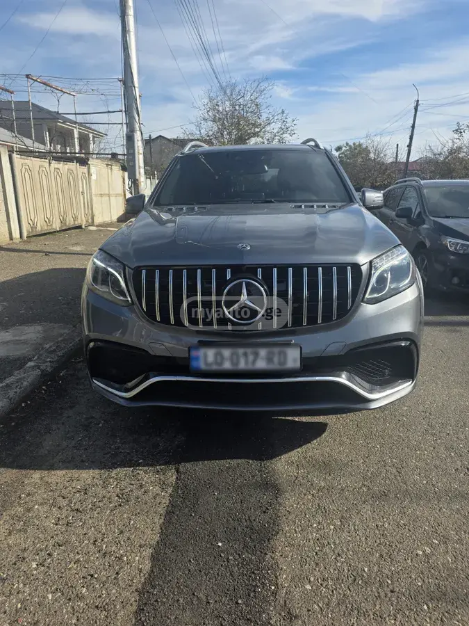Mercedes-Benz GLS 63 AMG