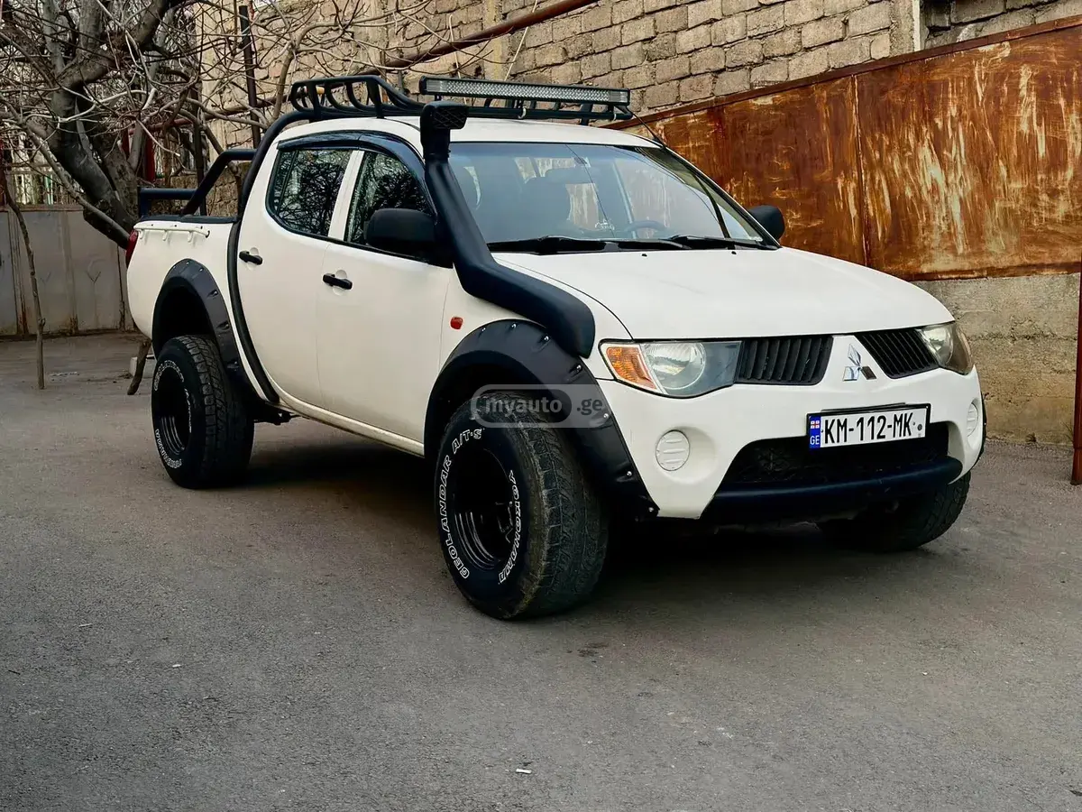 Mitsubishi L 200