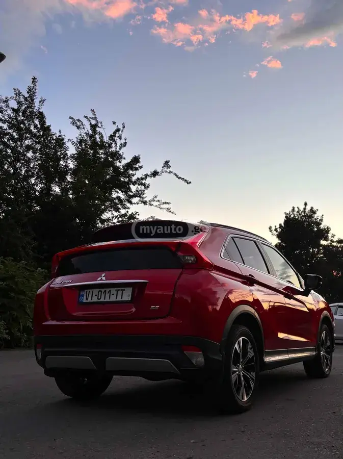 Mitsubishi Eclipse Cross 2020 — photo 2