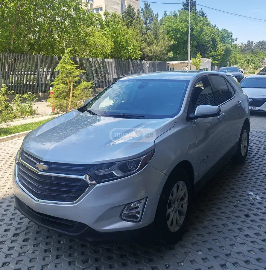 Chevrolet Equinox 2019 — photo 2