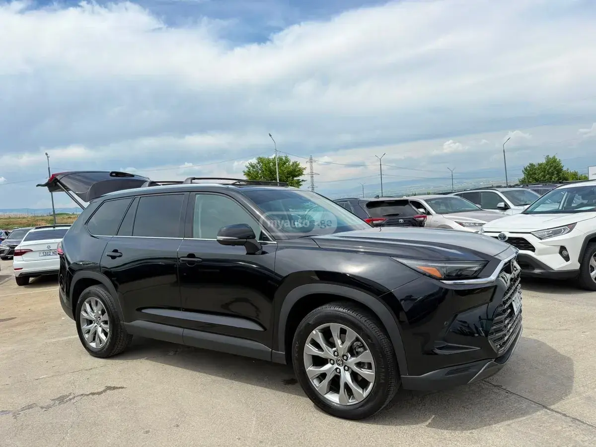 Toyota Grand Highlander 2024 — photo 2