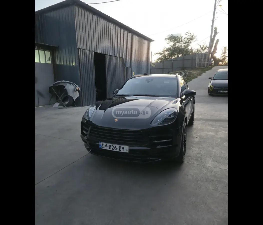 Porsche Macan 2019 — photo 2