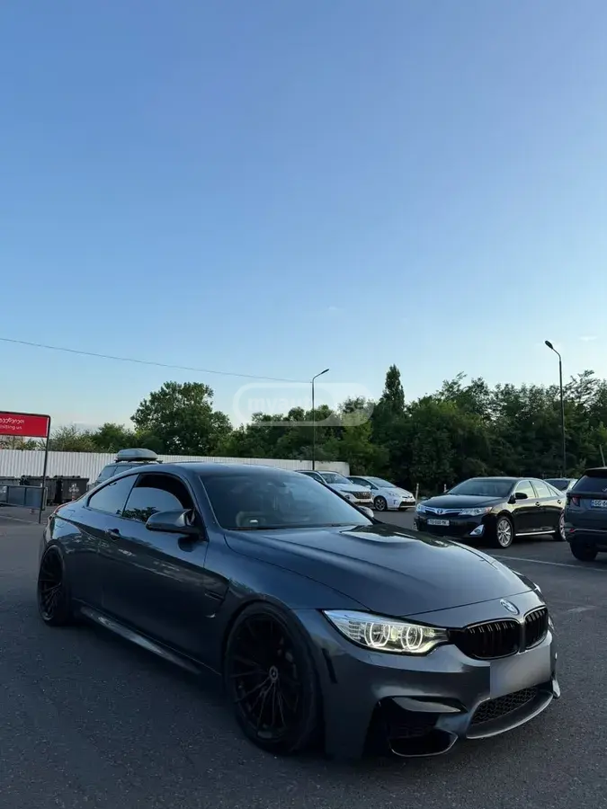 BMW M4