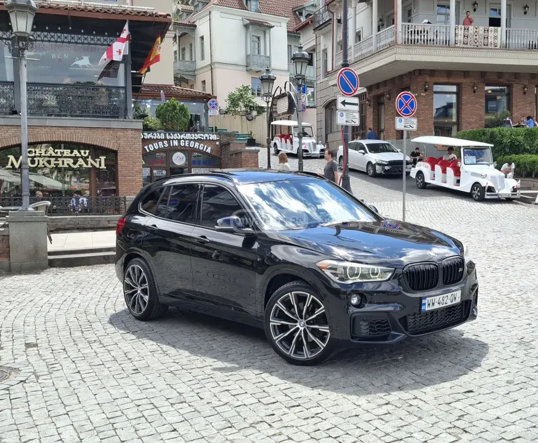 BMW X1