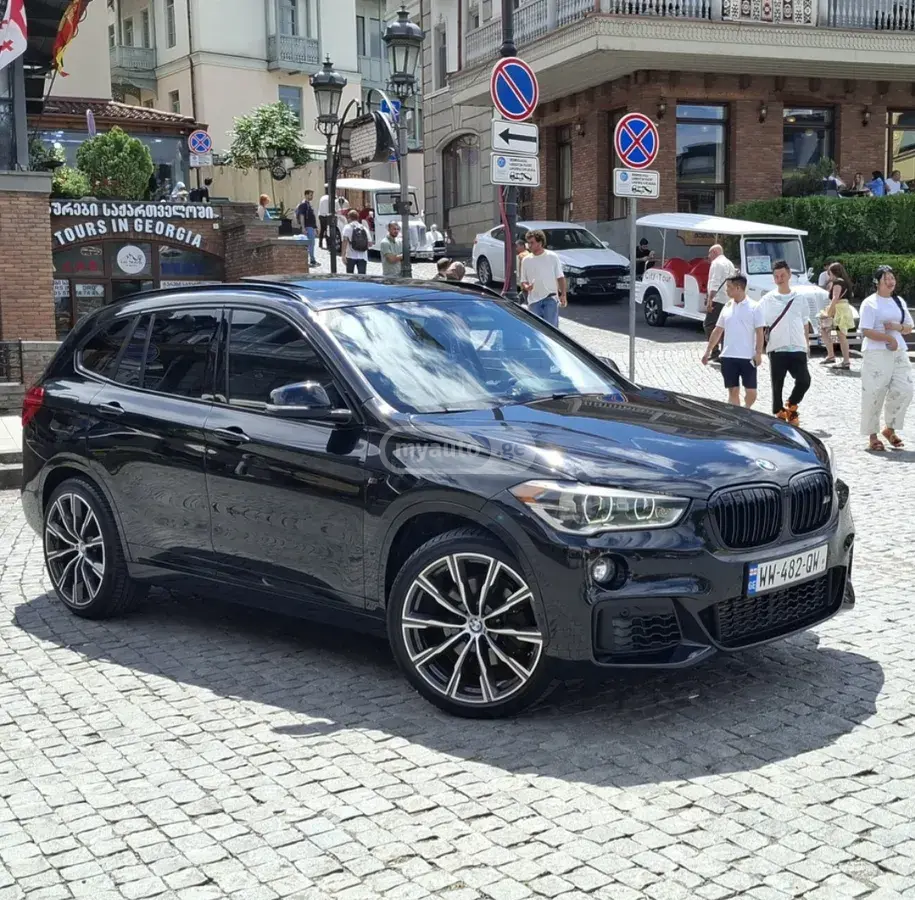 BMW X1 2016 — photo 2