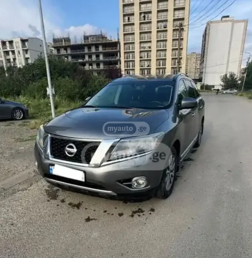 Nissan Pathfinder 2016 — photo 2