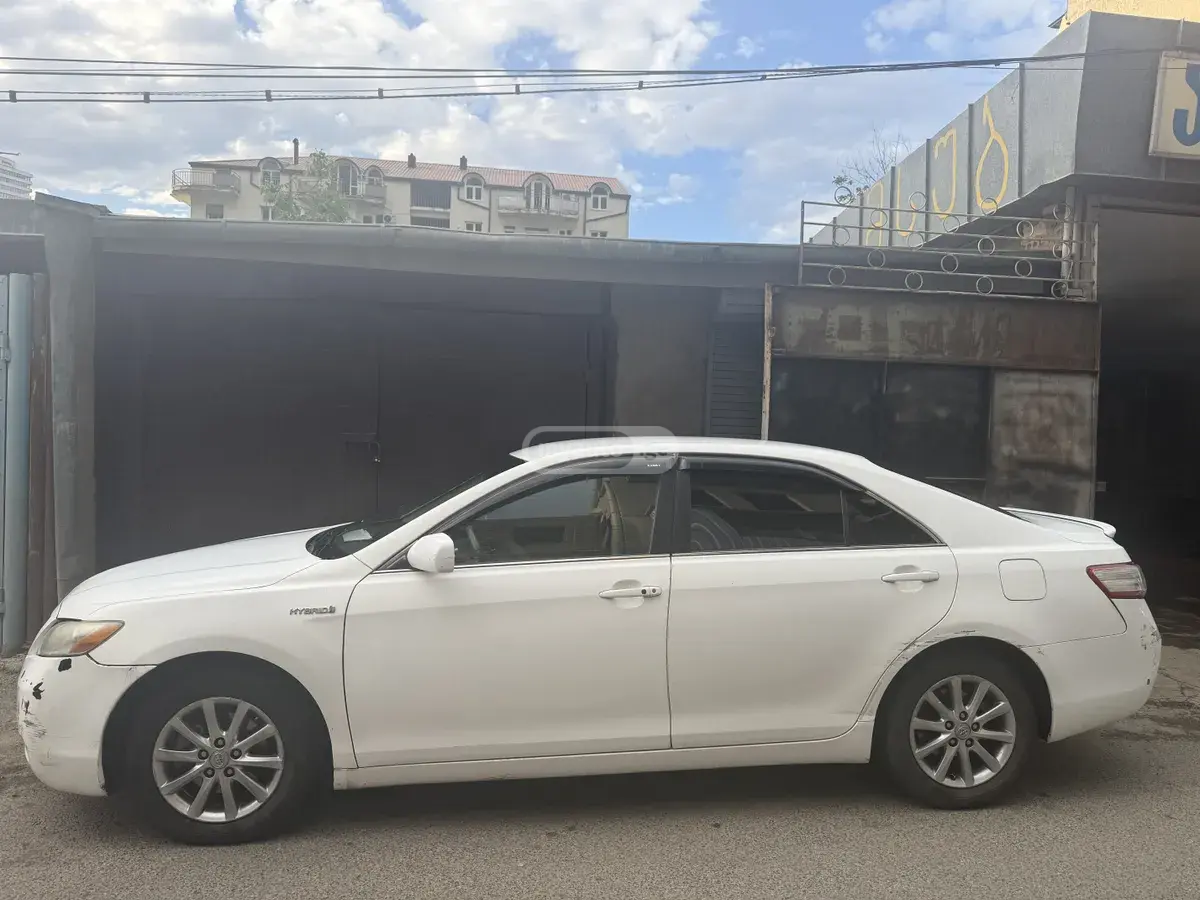 Toyota Camry 2008 — photo 2