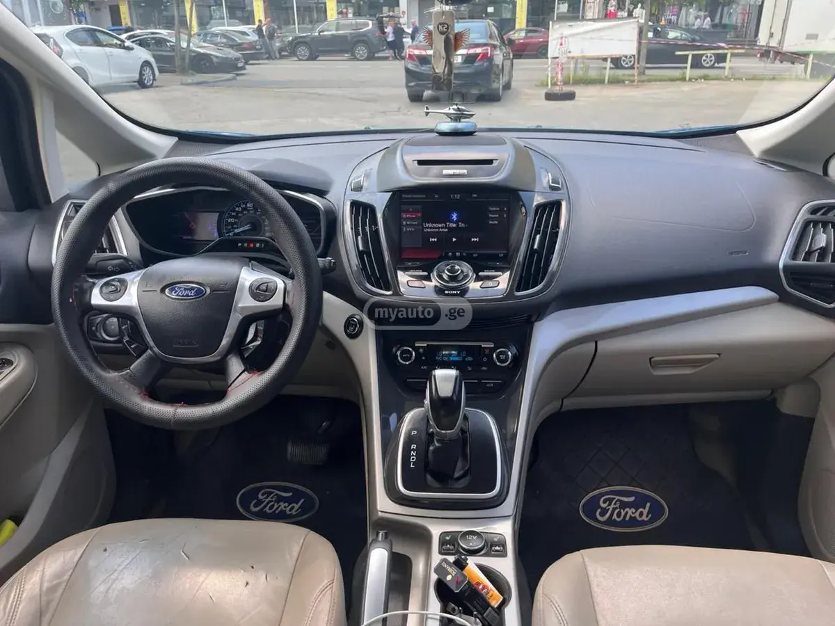 Ford C-Max 2013 — photo 2
