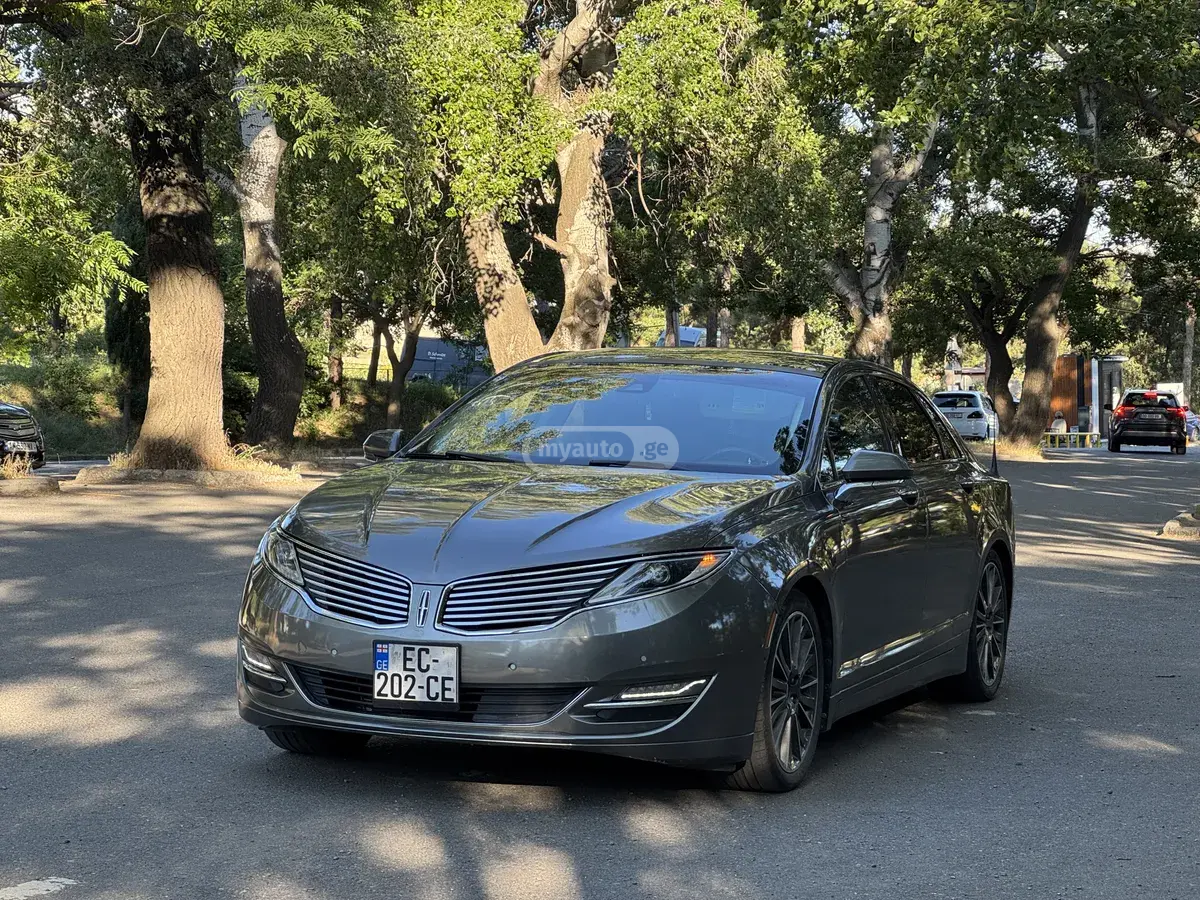Lincoln MKZ 2013 — photo 2