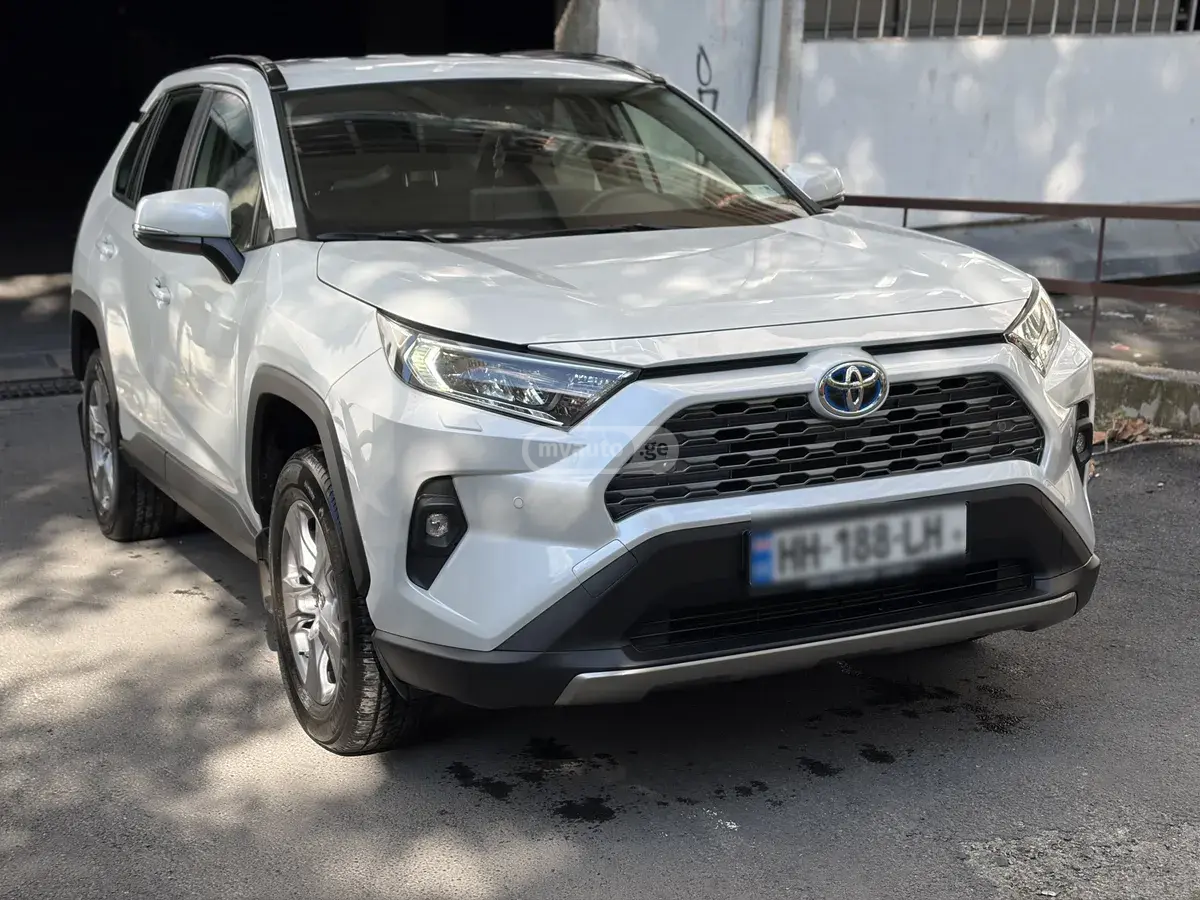 Toyota RAV4 2023 — photo 2