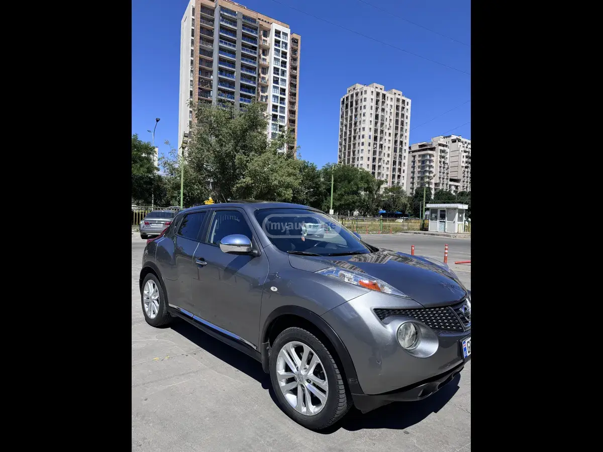 Nissan Juke 2012 — photo 2