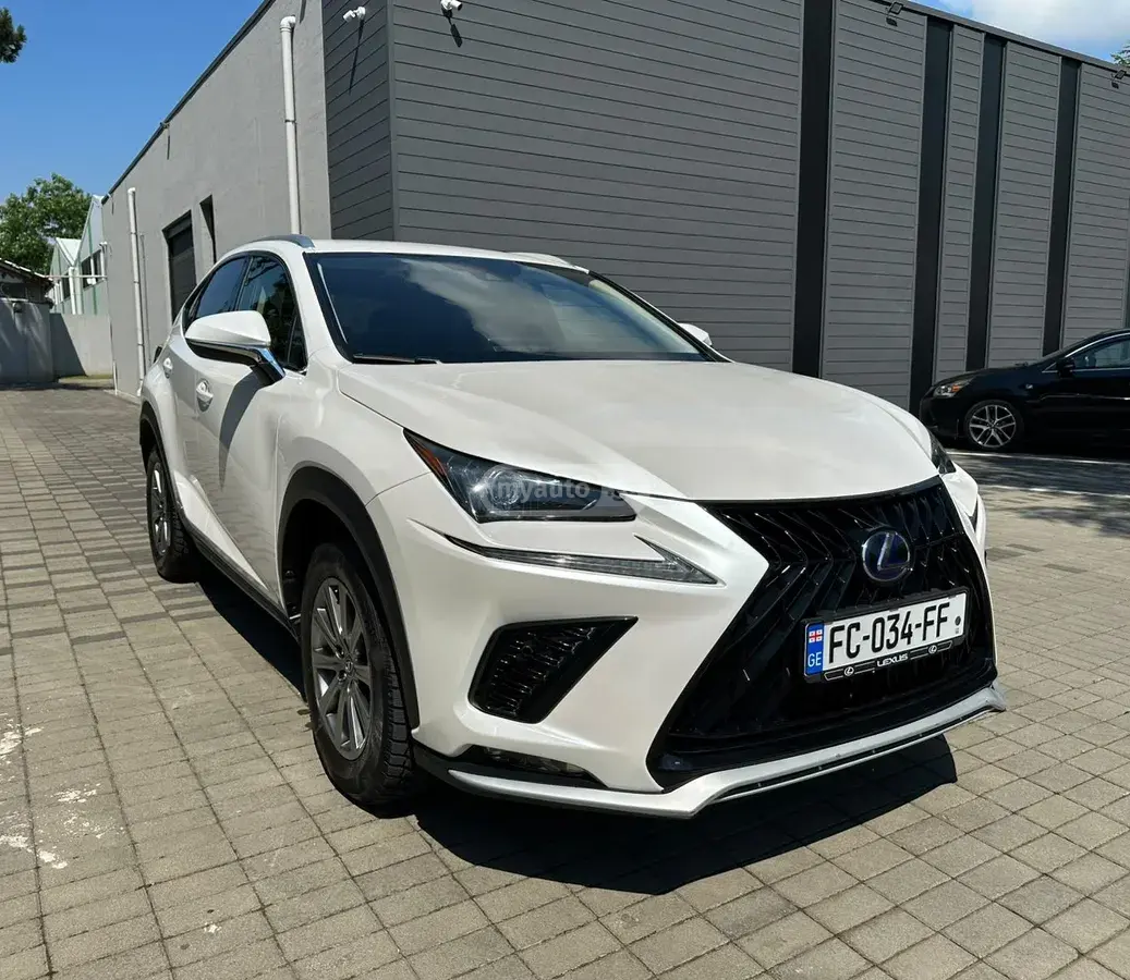 Lexus NX 300