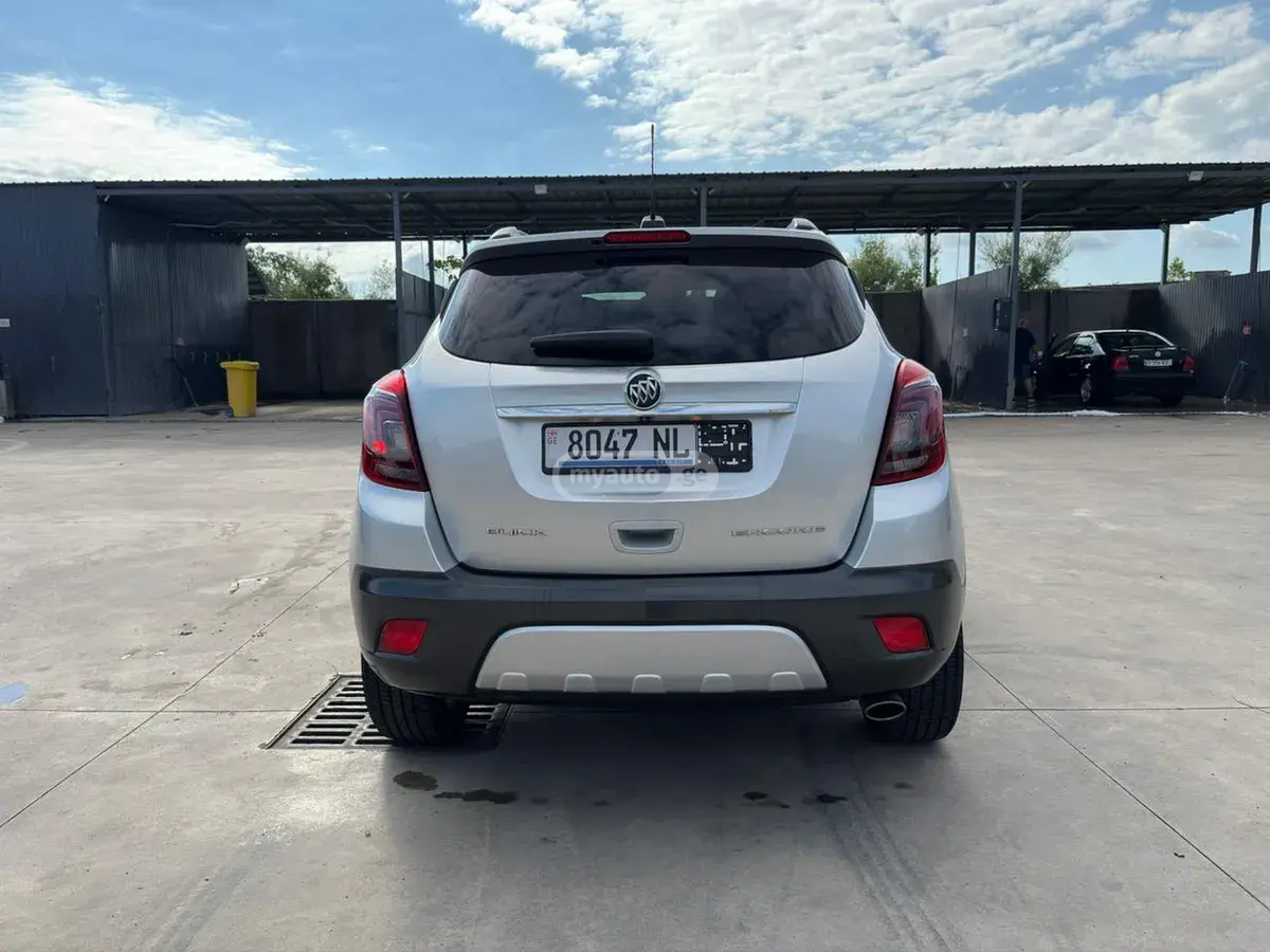 Buick Encore 2016 — photo 2