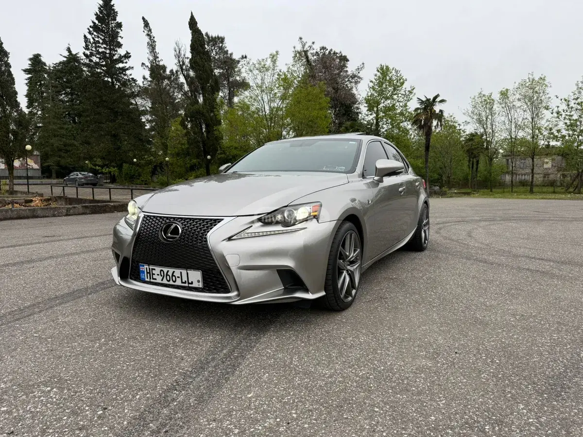 Lexus IS 350