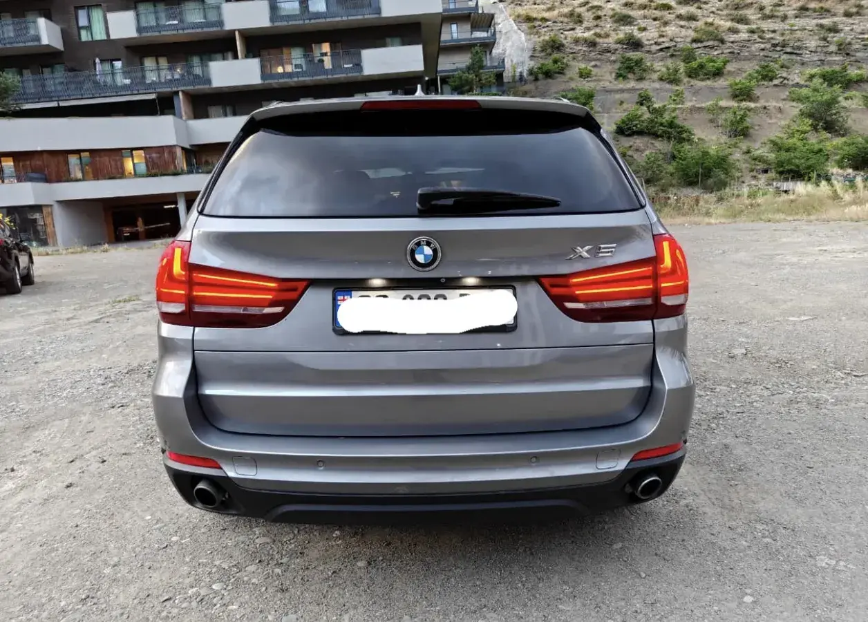 BMW X5 2014 — photo 2