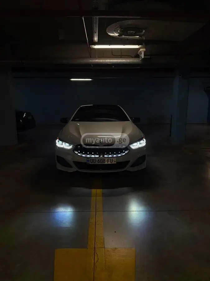 BMW M850