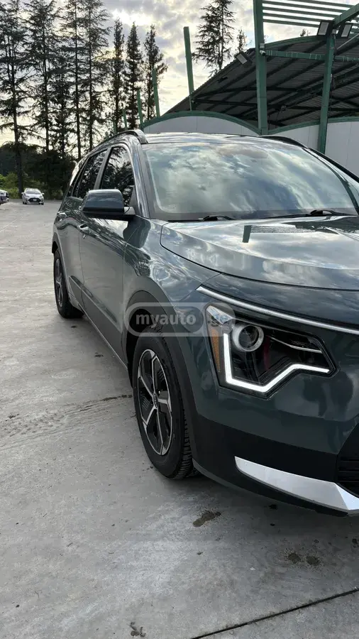 Kia Niro 2022 — photo 2