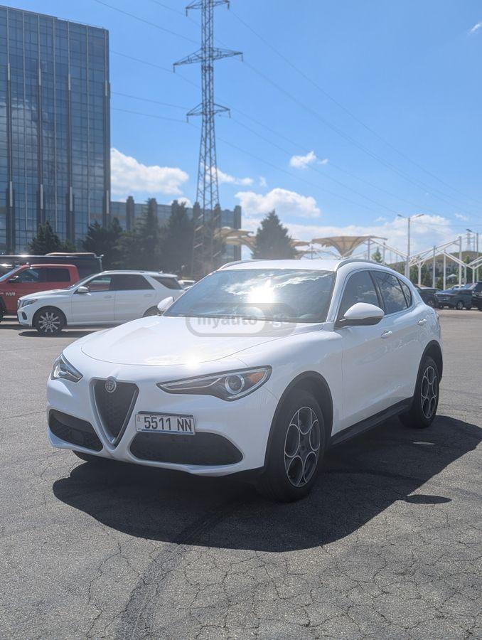 Alfa Romeo Stelvio 2020 — photo 2