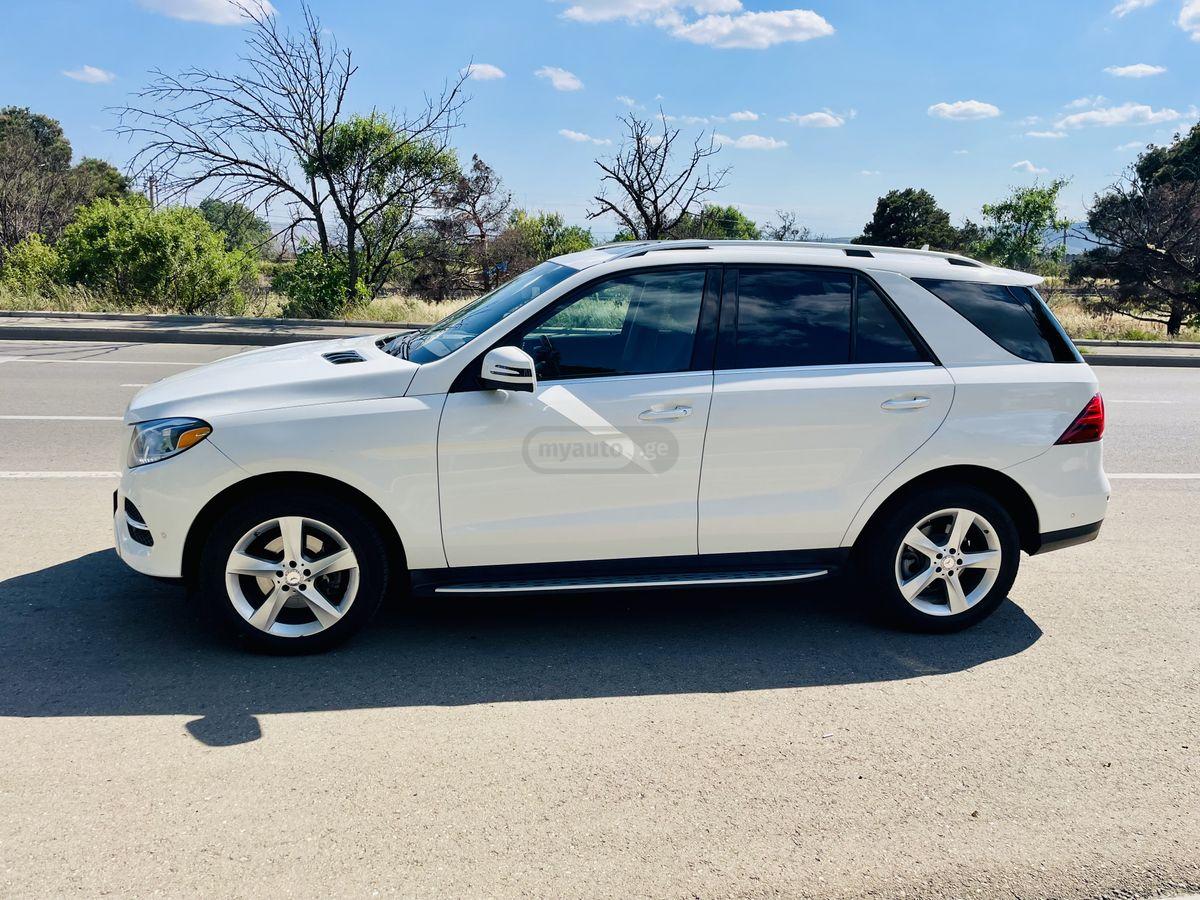 Mercedes-Benz GLE 350 2016 — photo 2