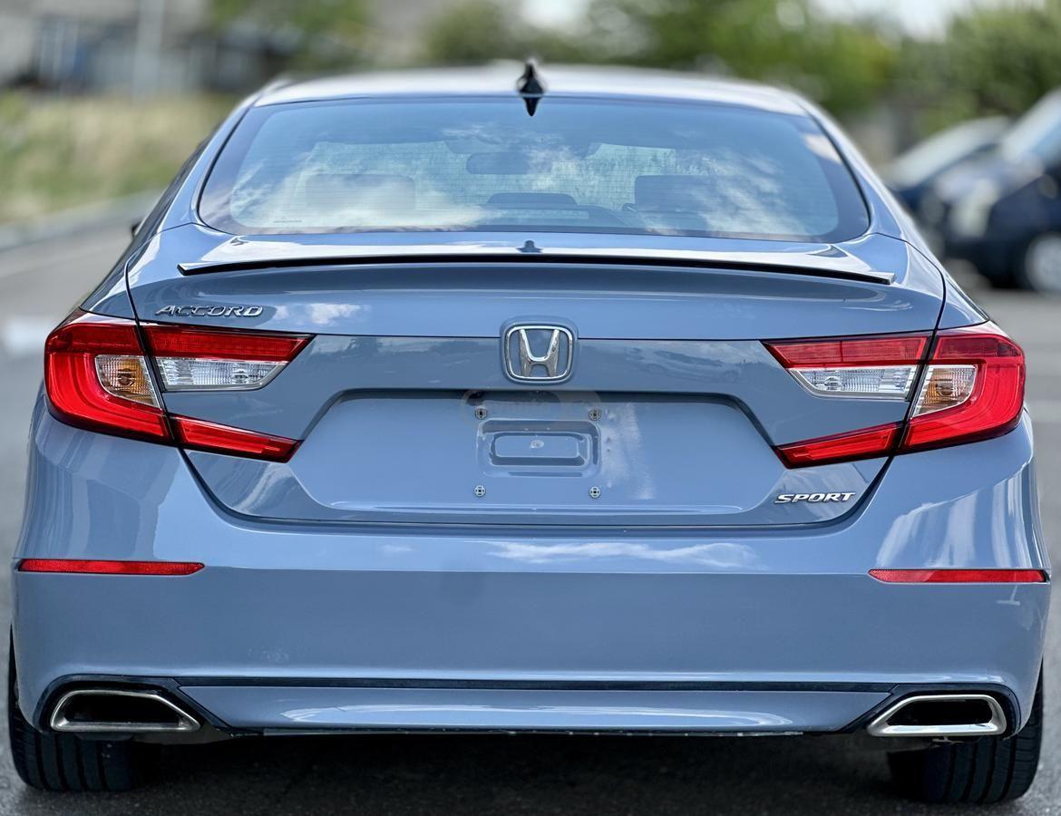Honda Accord 2022 — photo 2