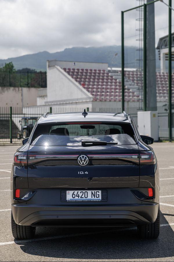 Volkswagen ID.4 2023 — photo 2