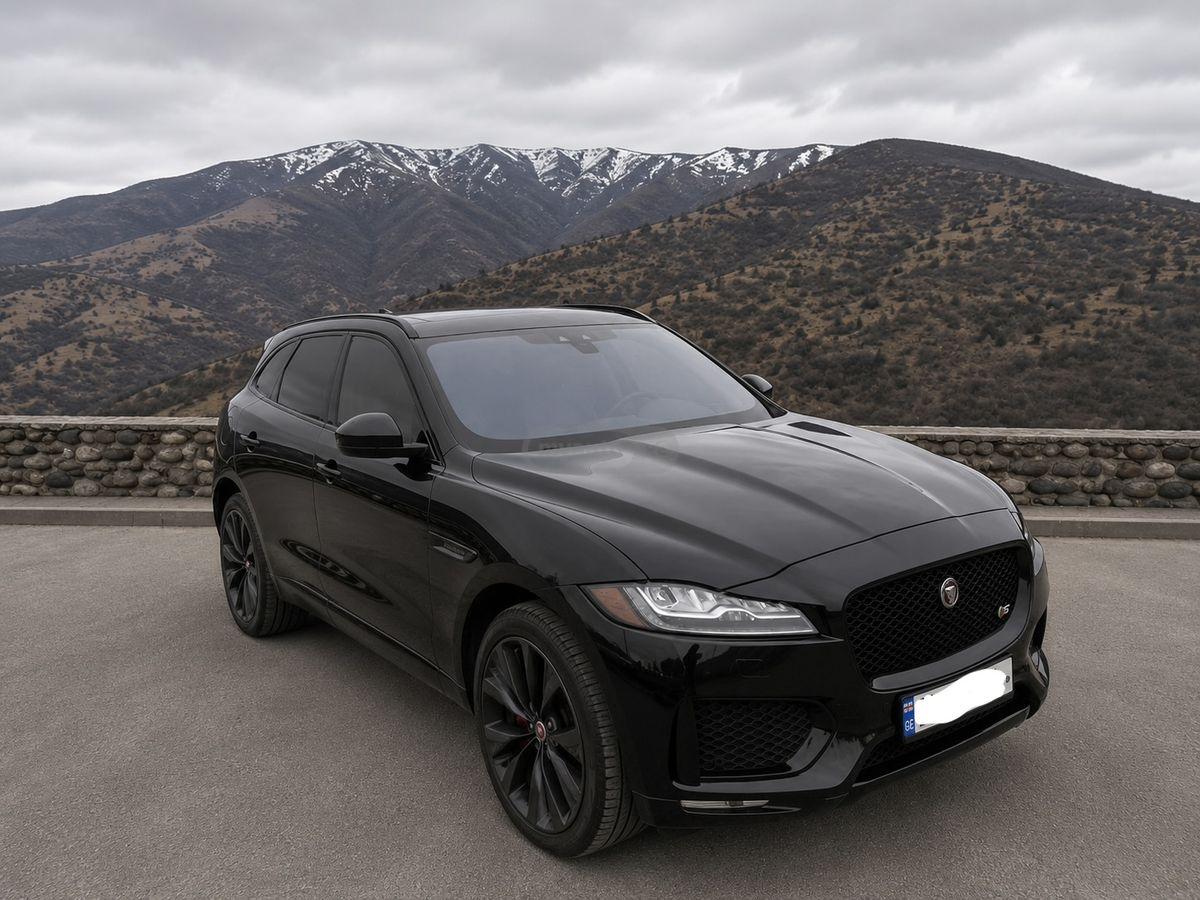 Jaguar F-Pace