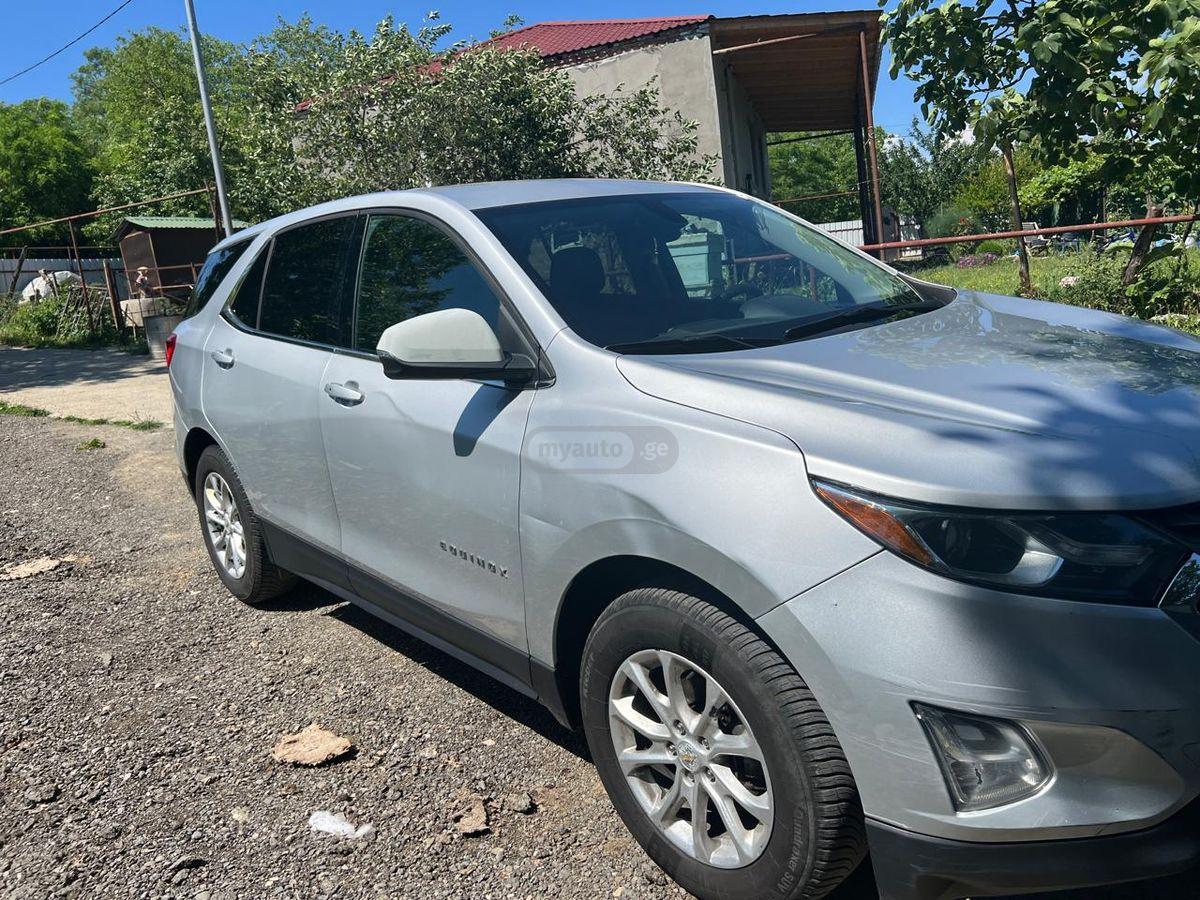 Chevrolet Equinox 2018 — photo 2