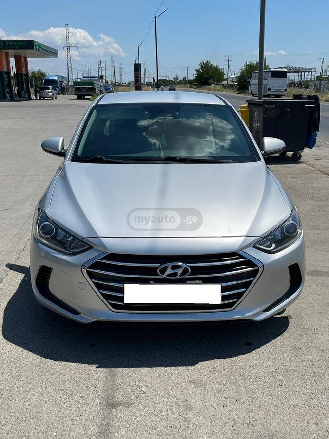 Hyundai Elantra