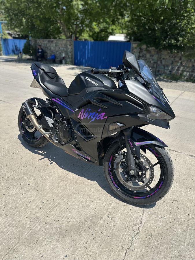 Kawasaki Ninja 500