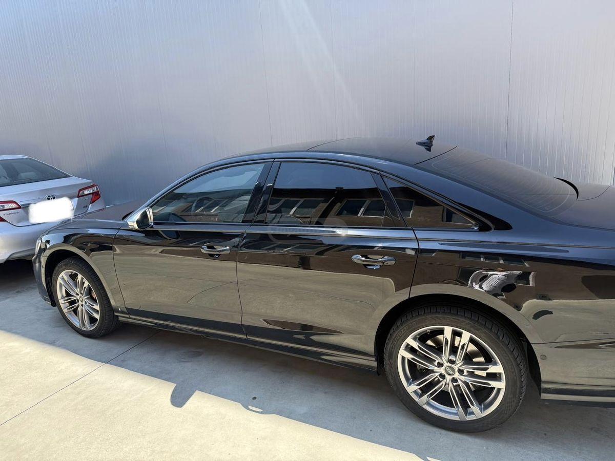 Audi S8 2023 — photo 2