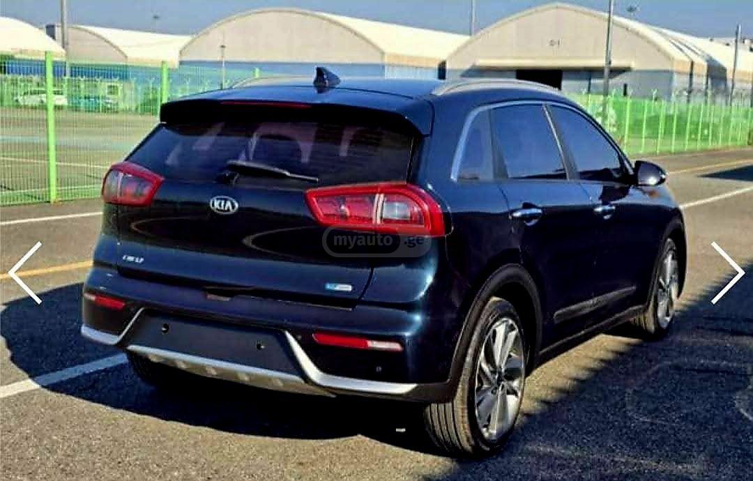 Kia Niro 2017 — photo 2