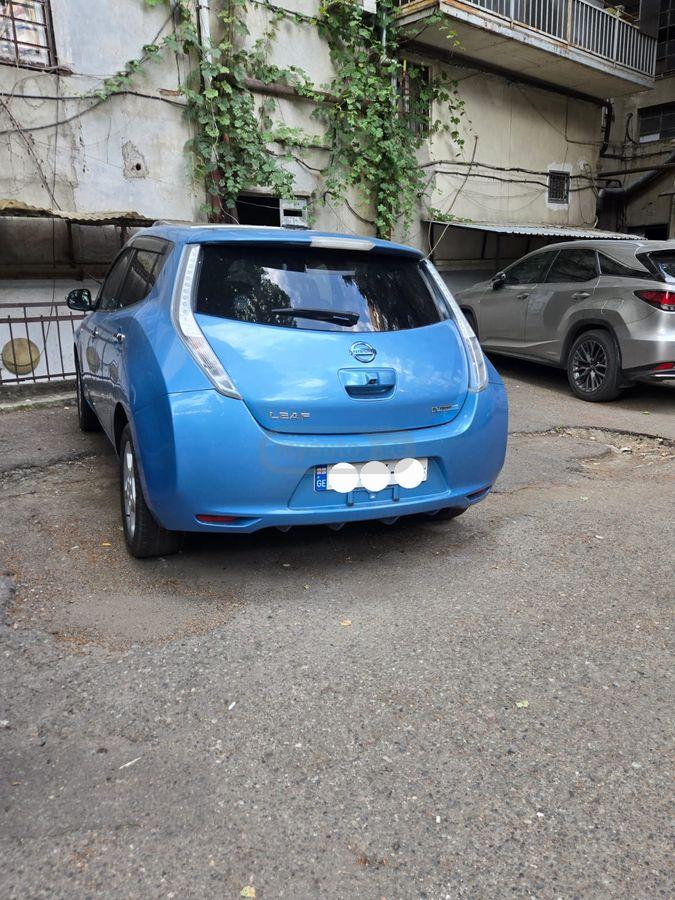 Nissan Leaf 2014 — photo 2