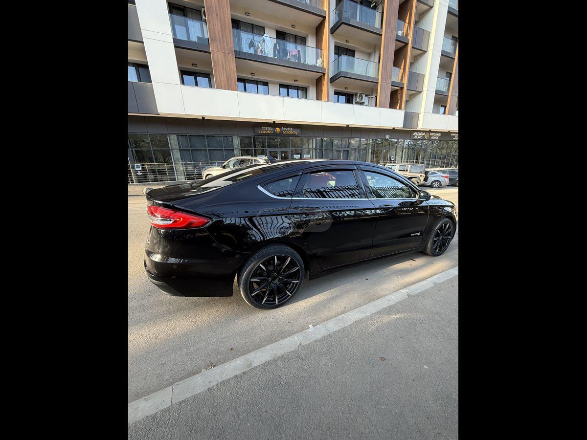 Ford Fusion 2019 — photo 2