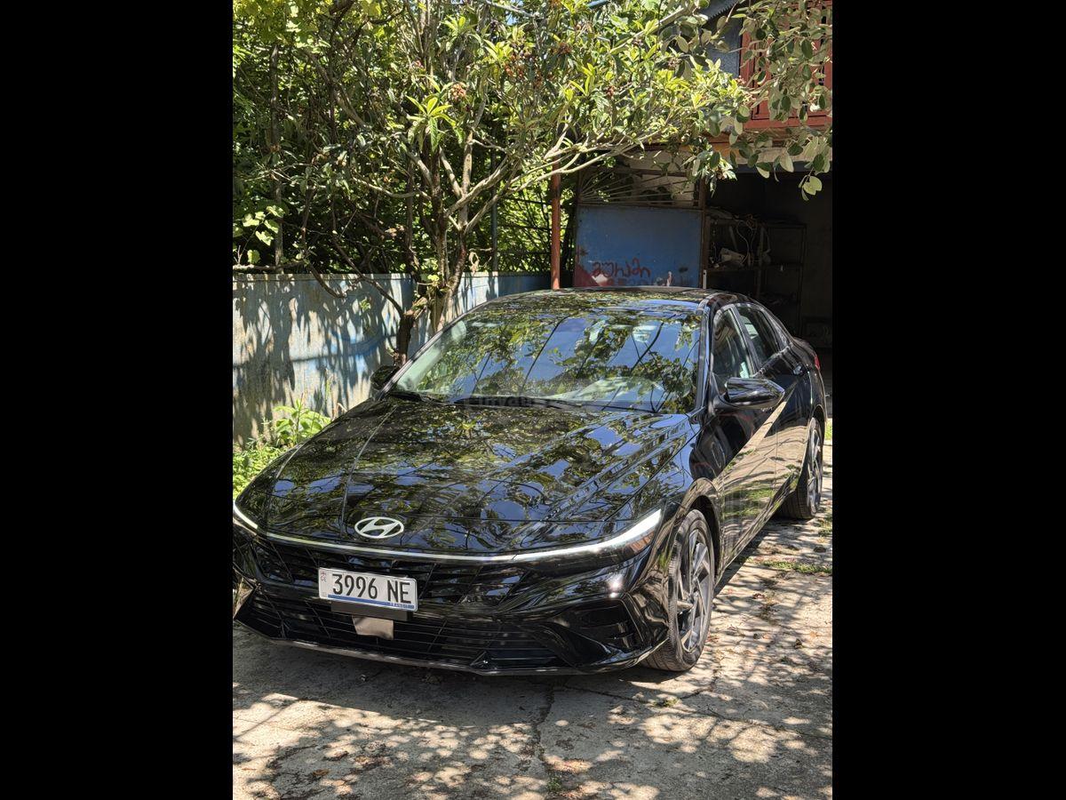 Hyundai Elantra 2025 — photo 2
