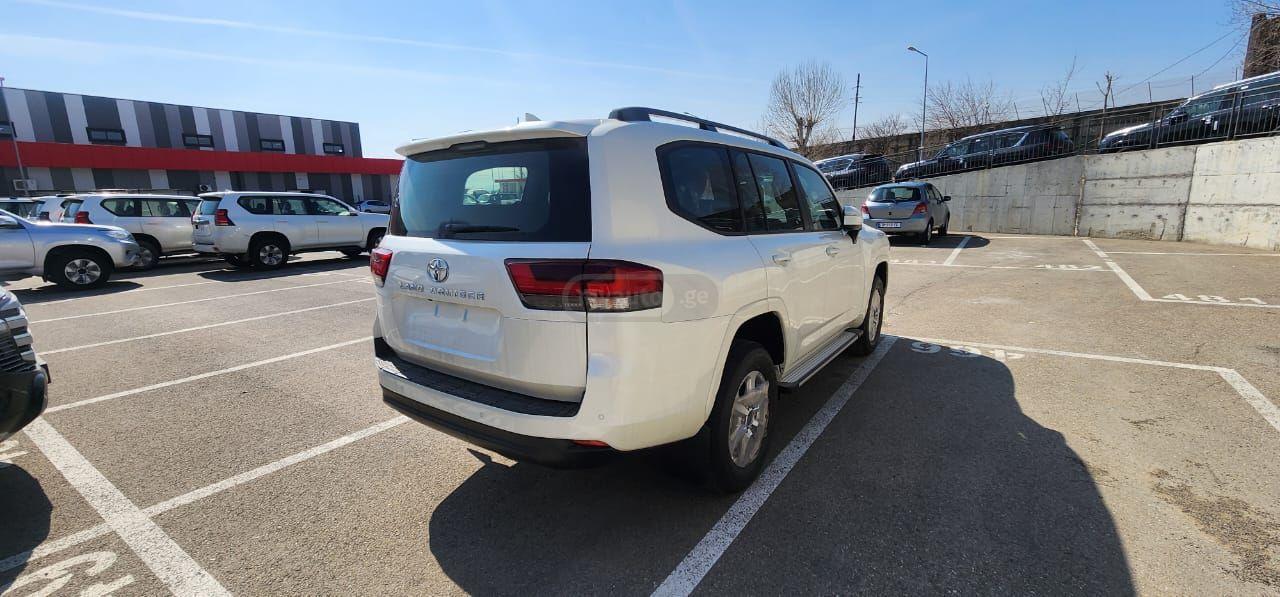 Toyota Land Cruiser 2025 — photo 2