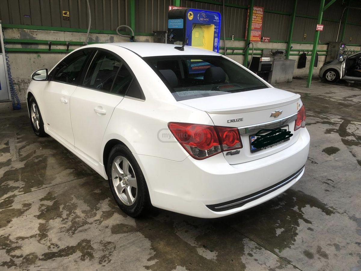 Chevrolet Cruze 2012 — photo 2