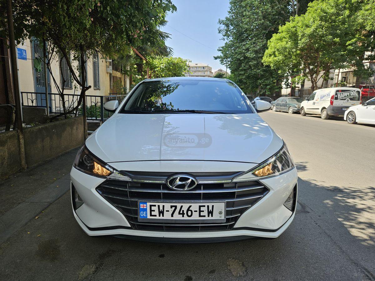 Hyundai Elantra 2020 — photo 2