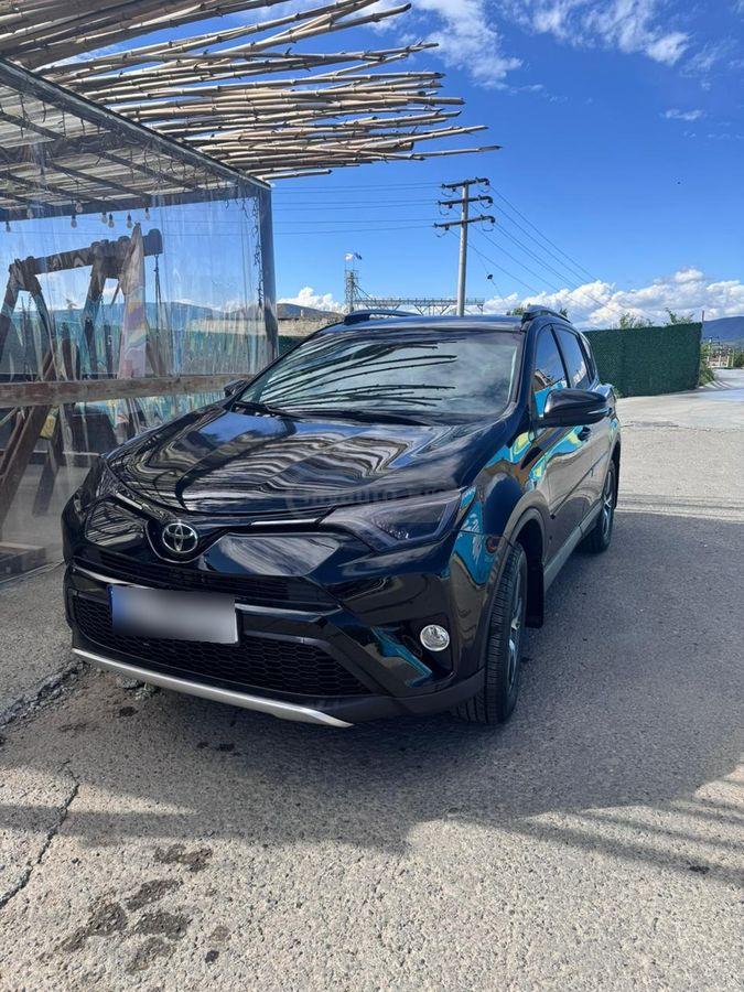 Toyota RAV4 2016 — photo 2