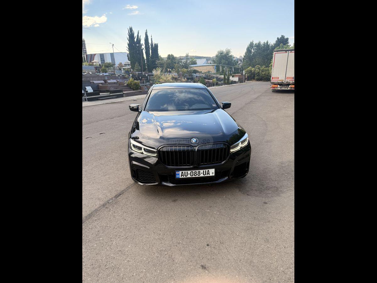 BMW 740