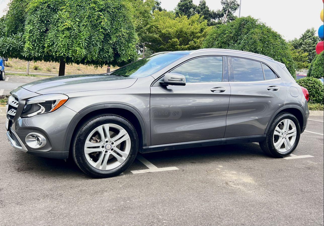 Mercedes-Benz GLA 250 2018 — photo 2