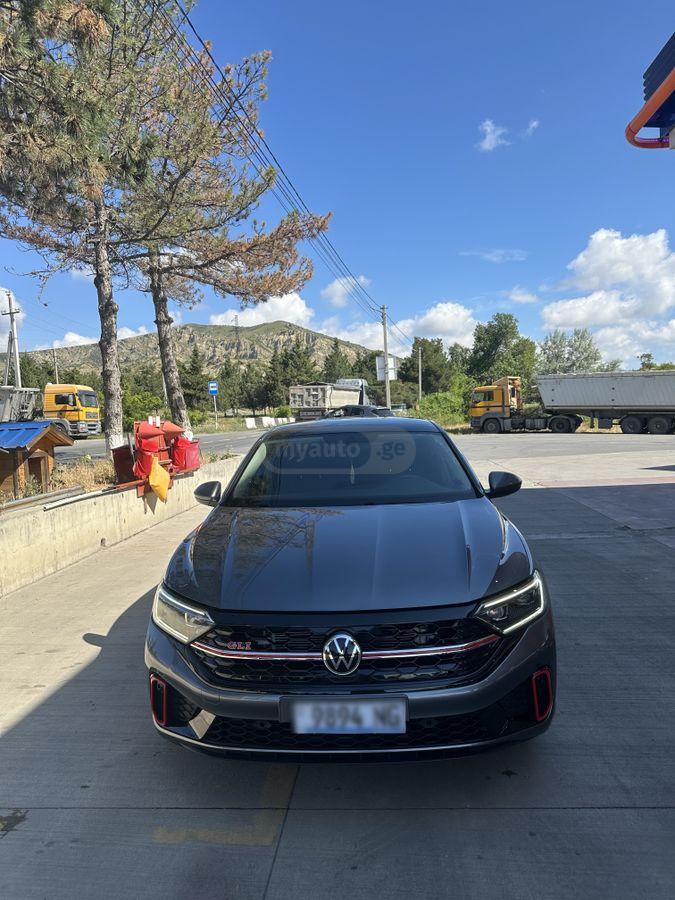 Volkswagen Jetta 2021 — photo 2