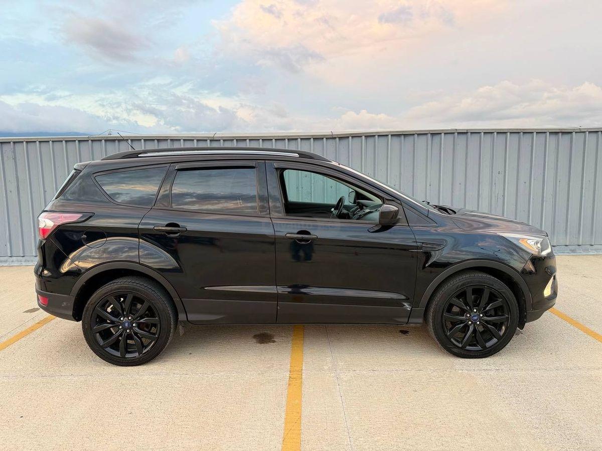 Ford Escape 2018 — photo 2