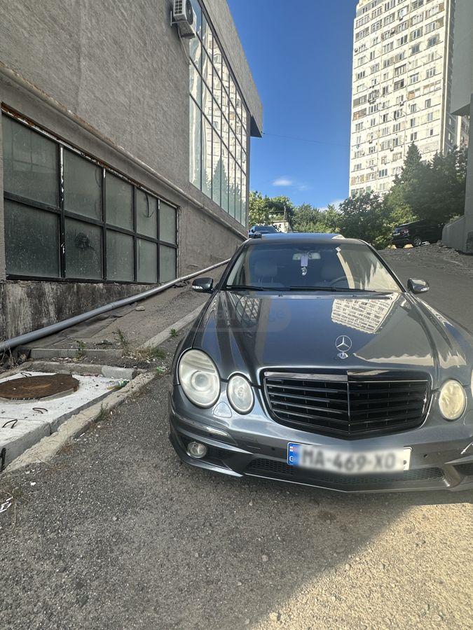 Mercedes-Benz E 350 2008 — photo 2
