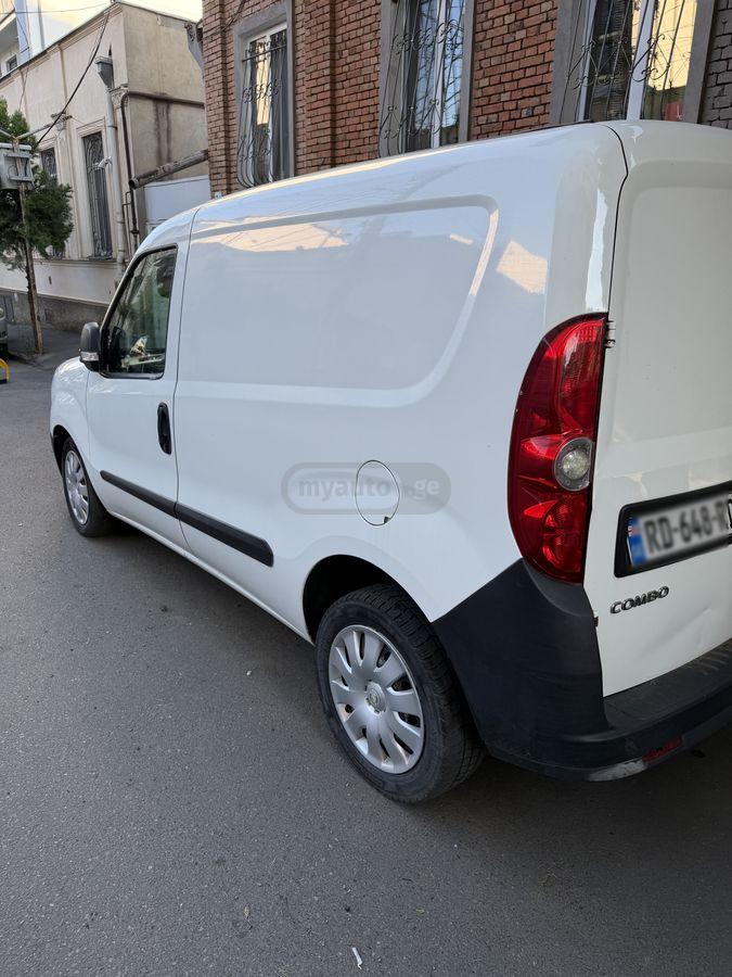 Opel Combo 2013 — photo 2